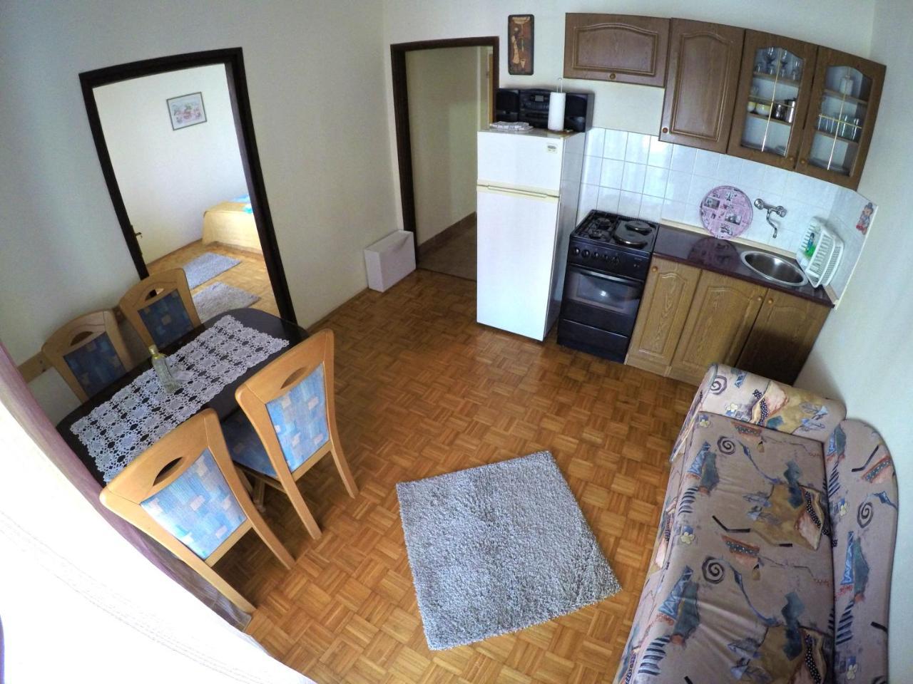 Blue City Apartment'S Repic บีโอกราดนาโมรู ภายนอก รูปภาพ